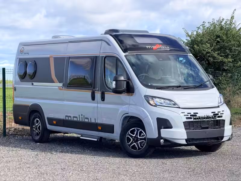 Malibu Van Charming 640 LE RB GT Skyview