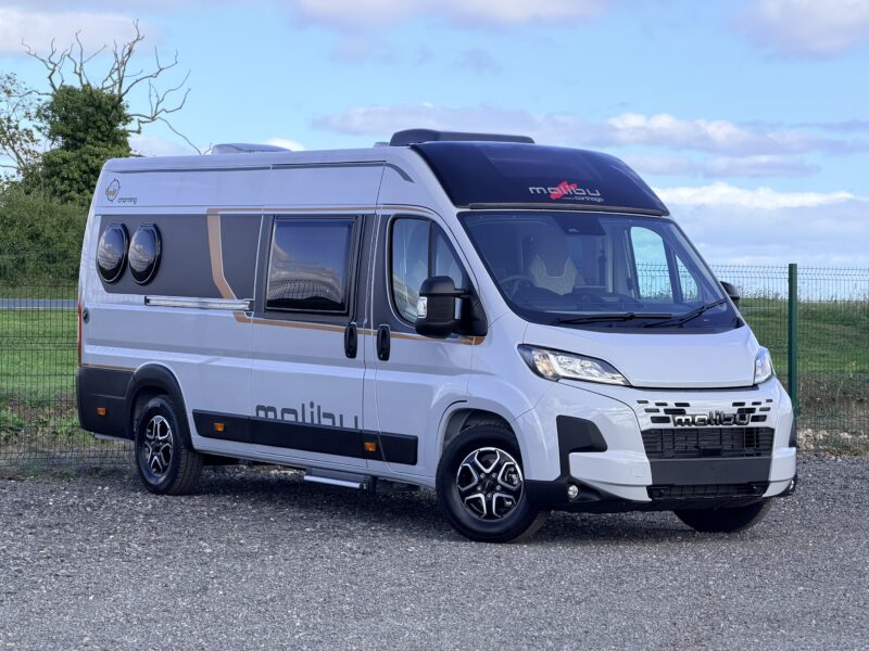 Malibu Van Charming 640 LE RB GT Skyview