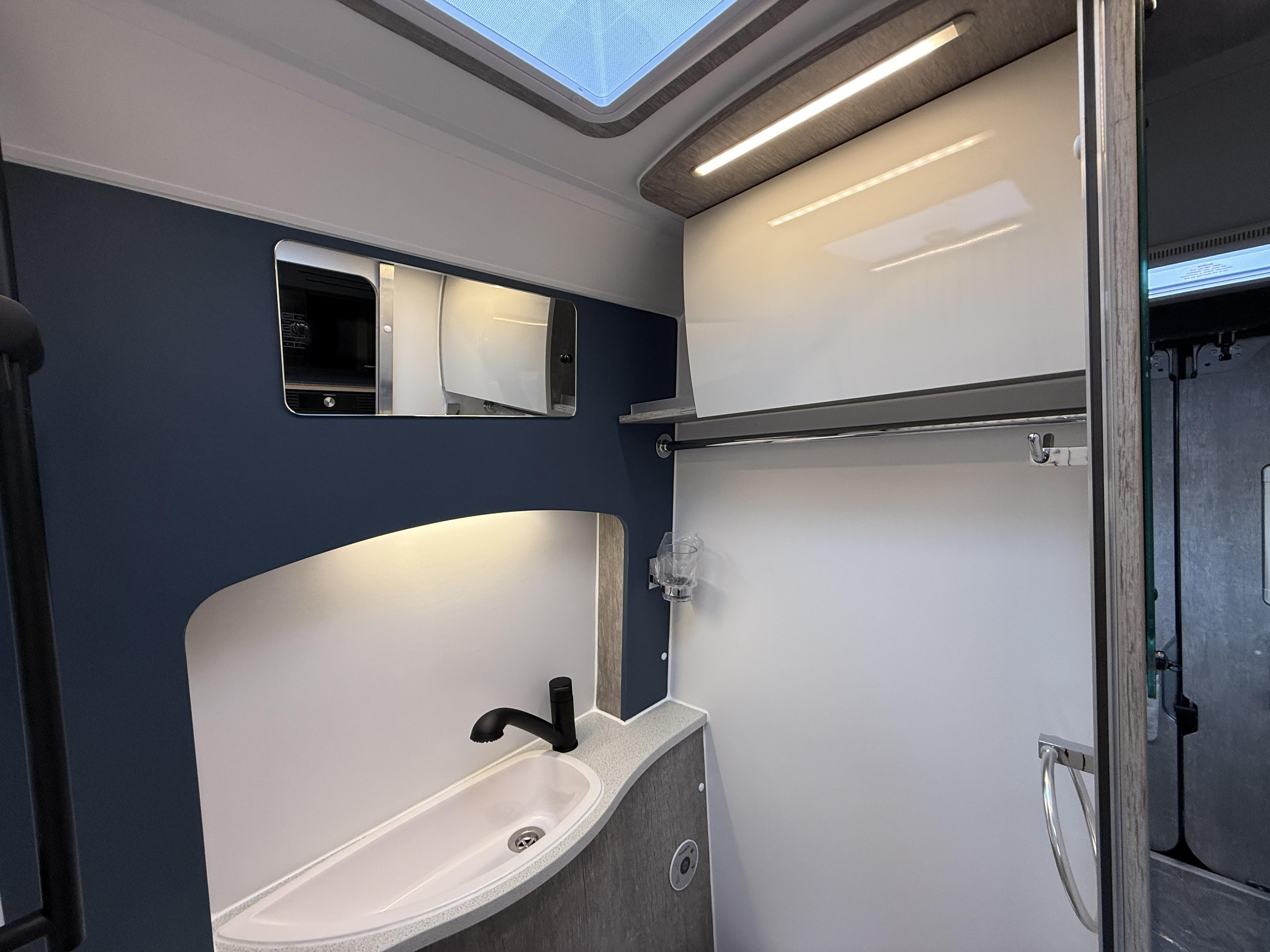 20250905 141604388 IOS