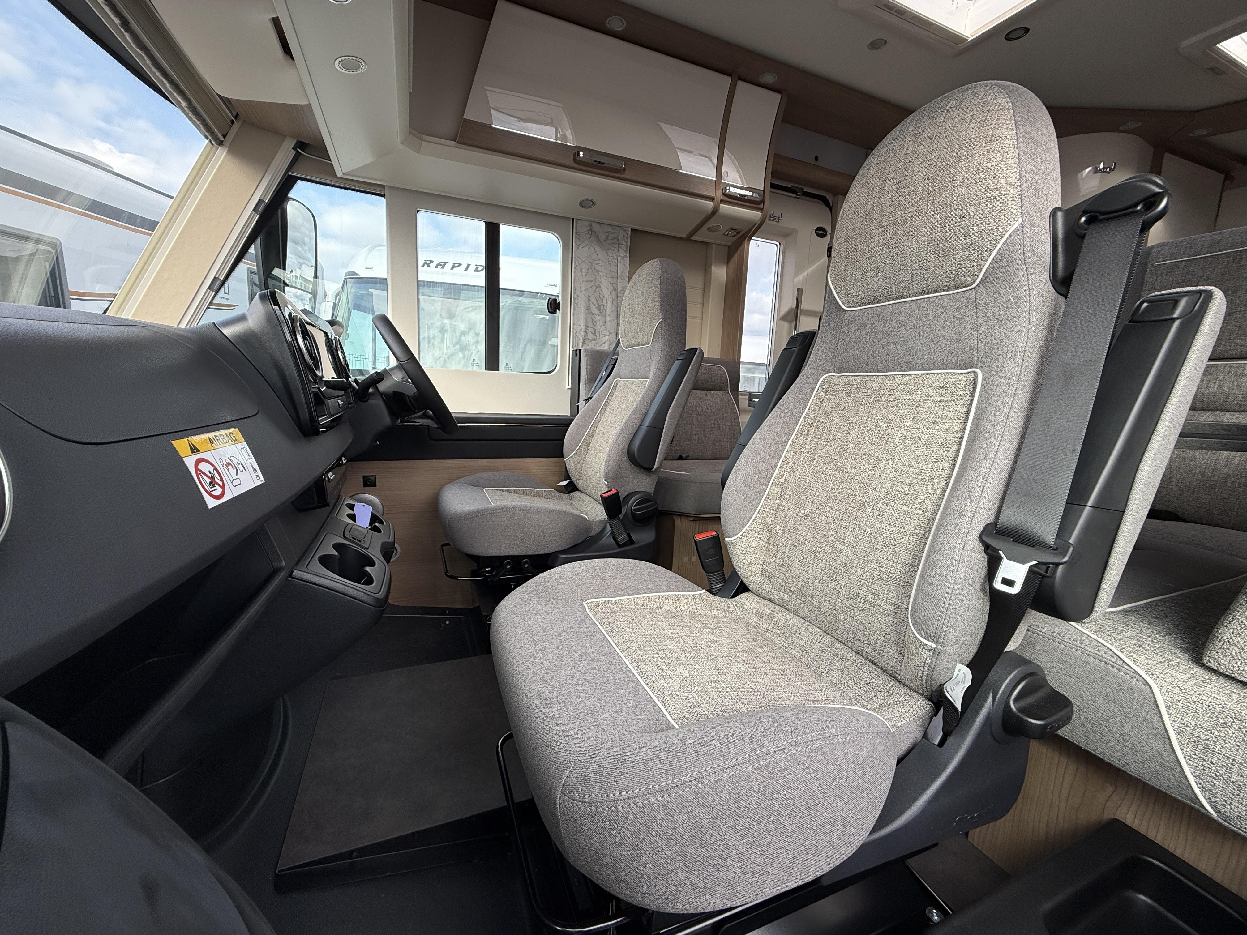 20250919 144159416 IOS