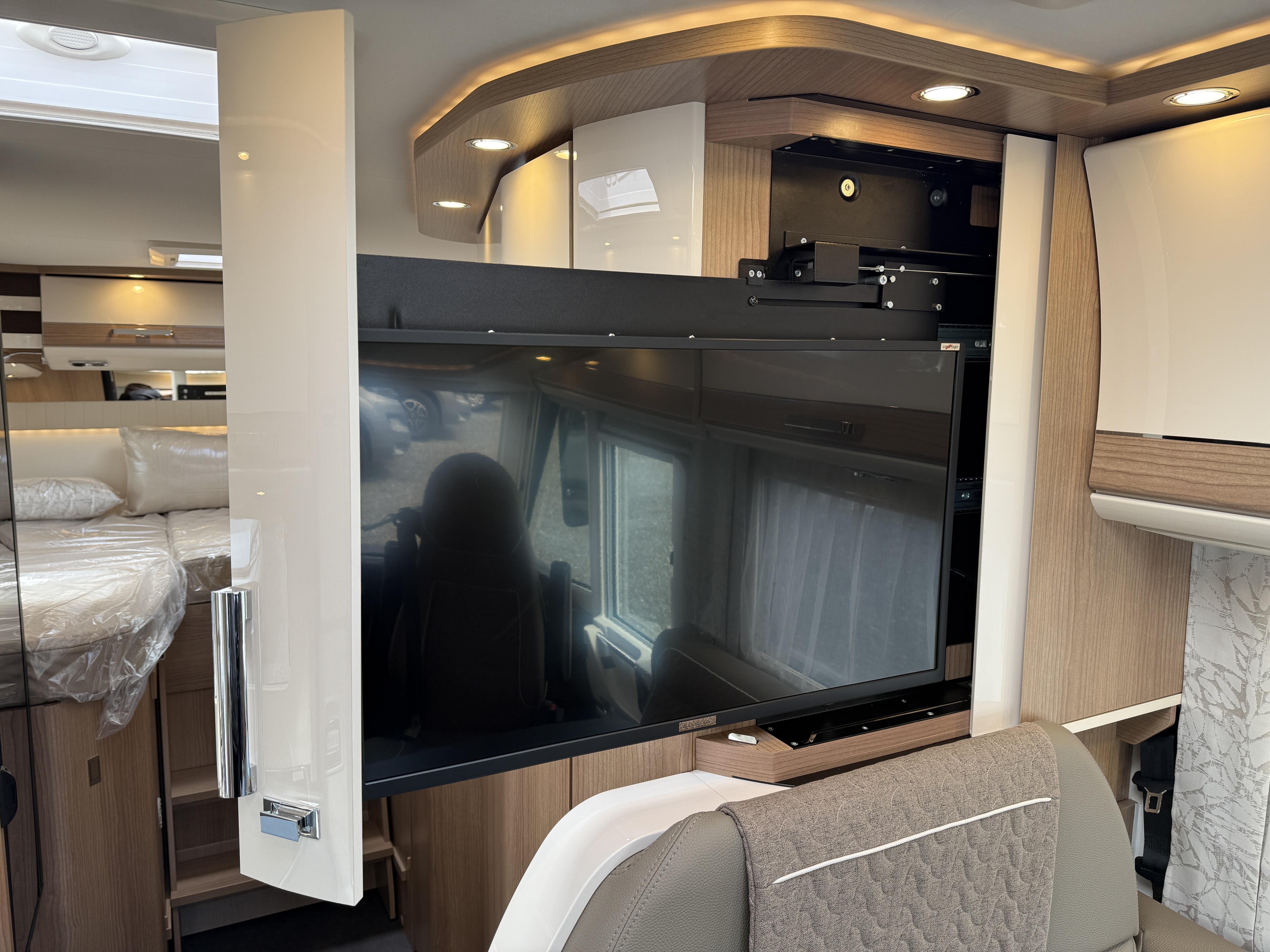 20250523 105922878 IOS