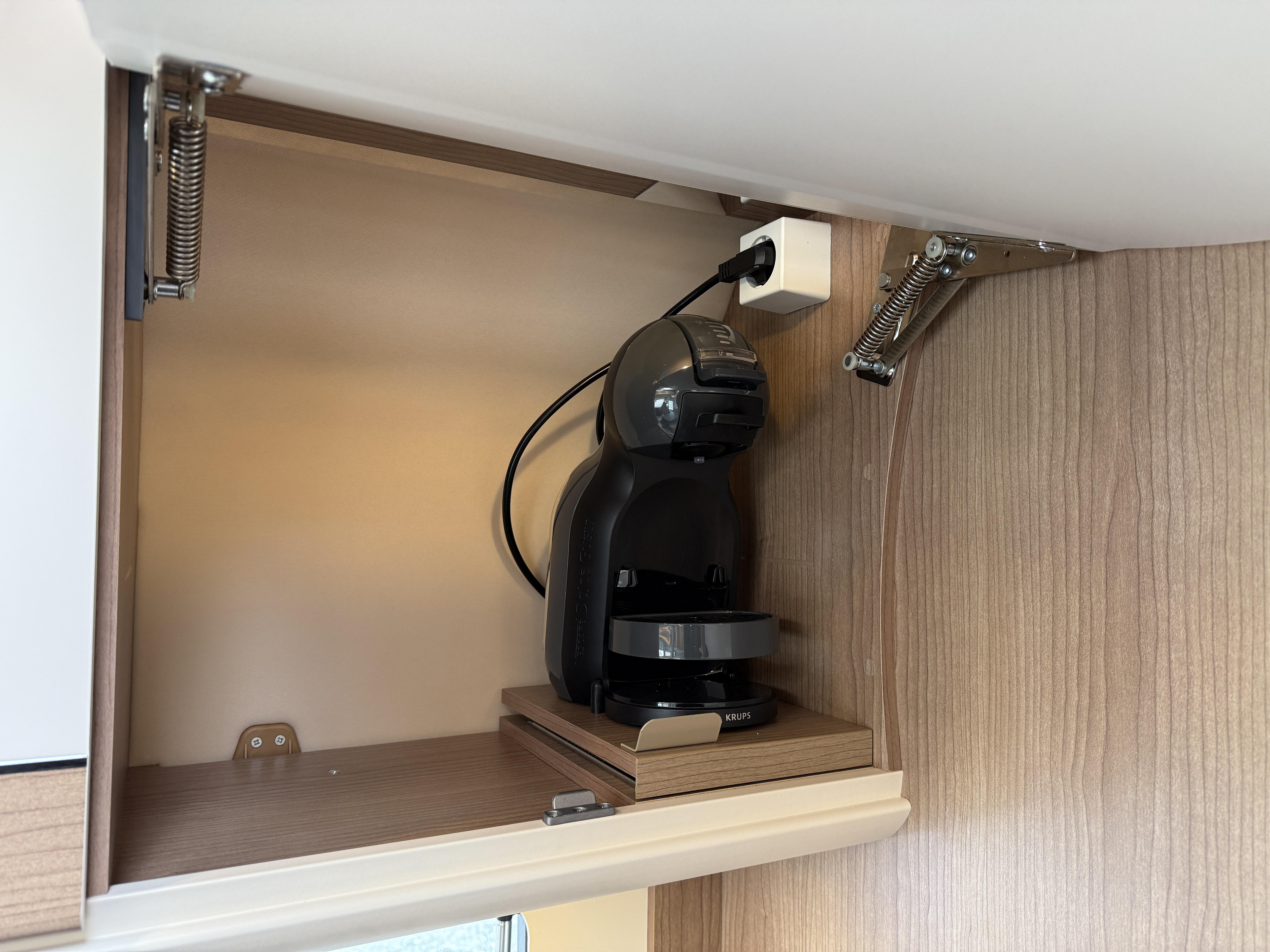 20250523 105932290 IOS