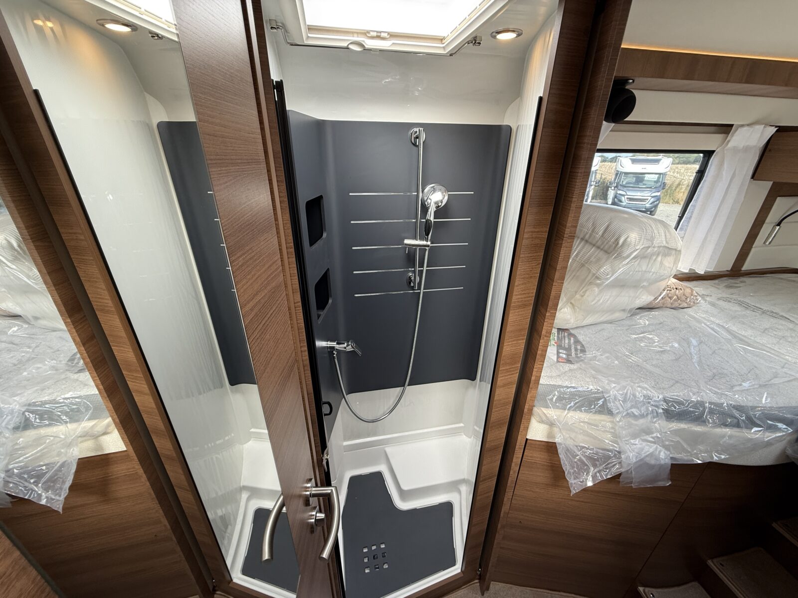 20250815 144721084 IOS