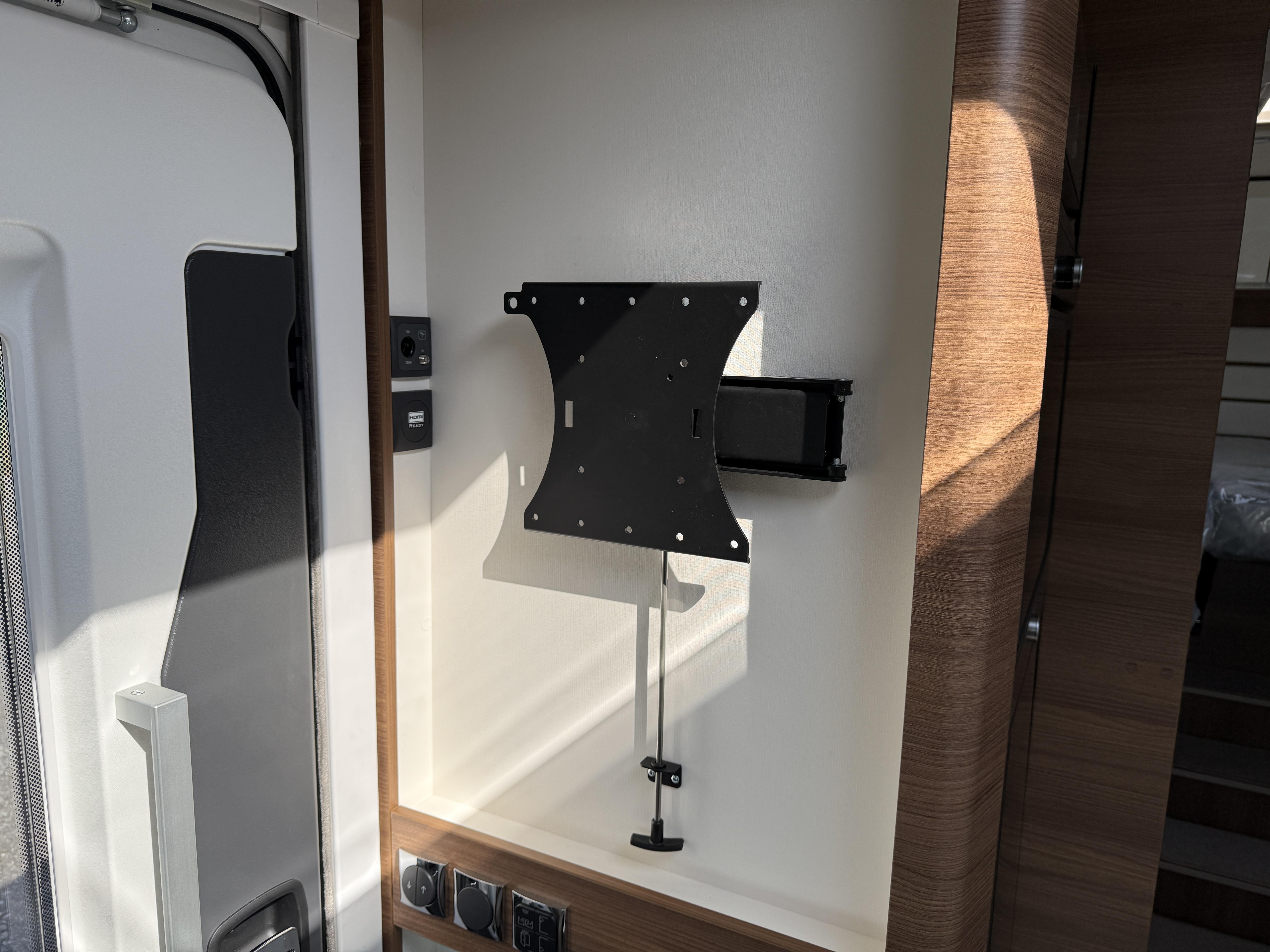 20250815 145625159 IOS