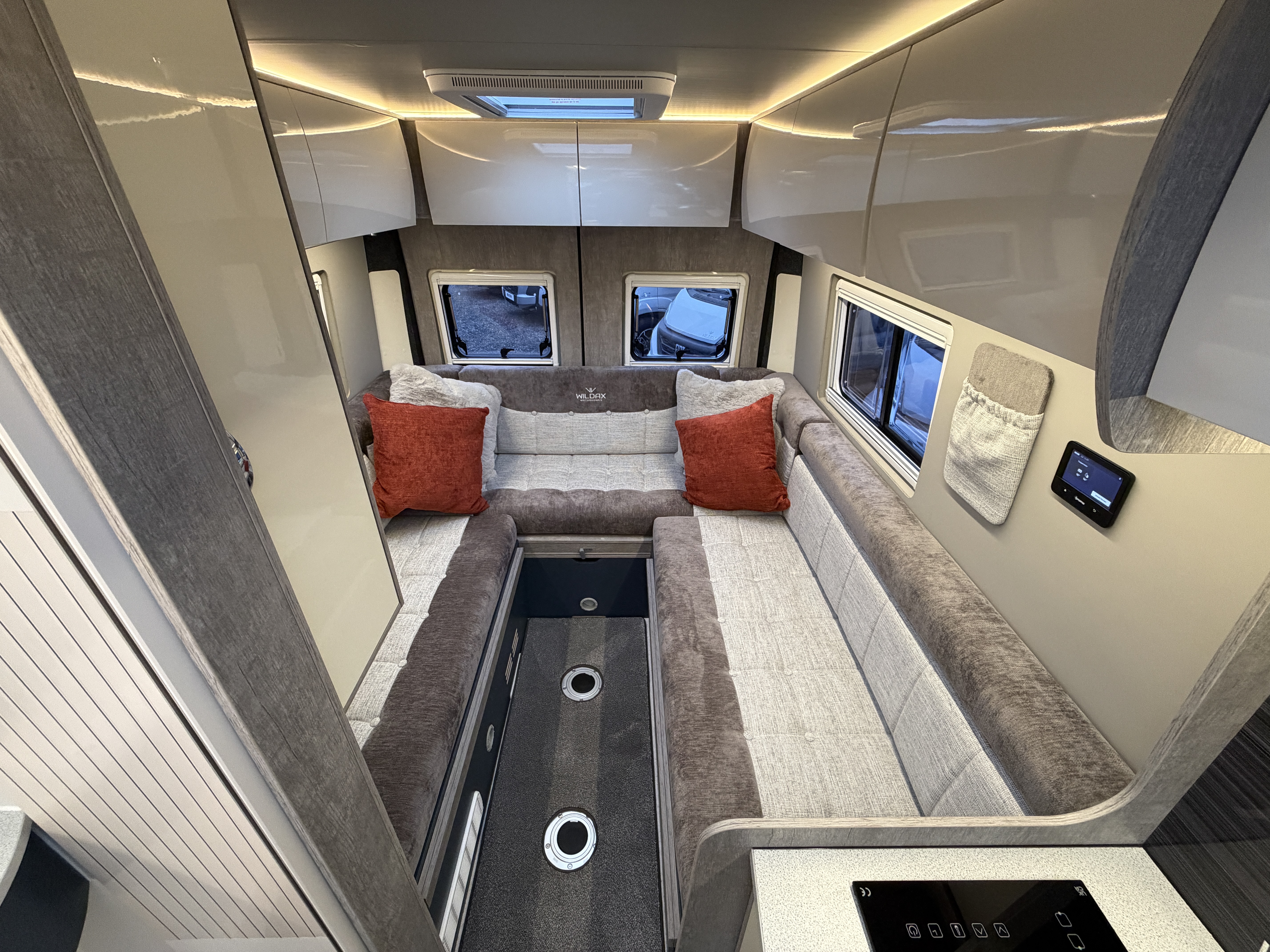 20251106 151323808 IOS