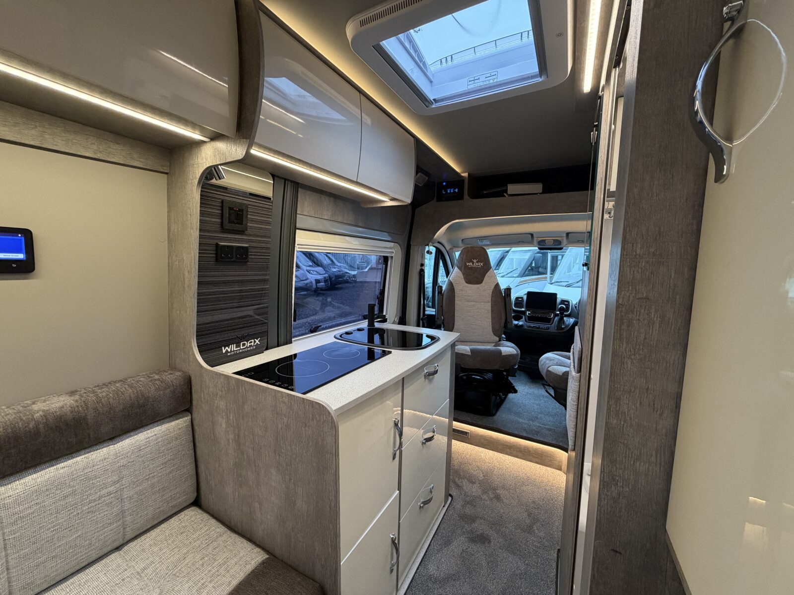 20251106 151341412 IOS