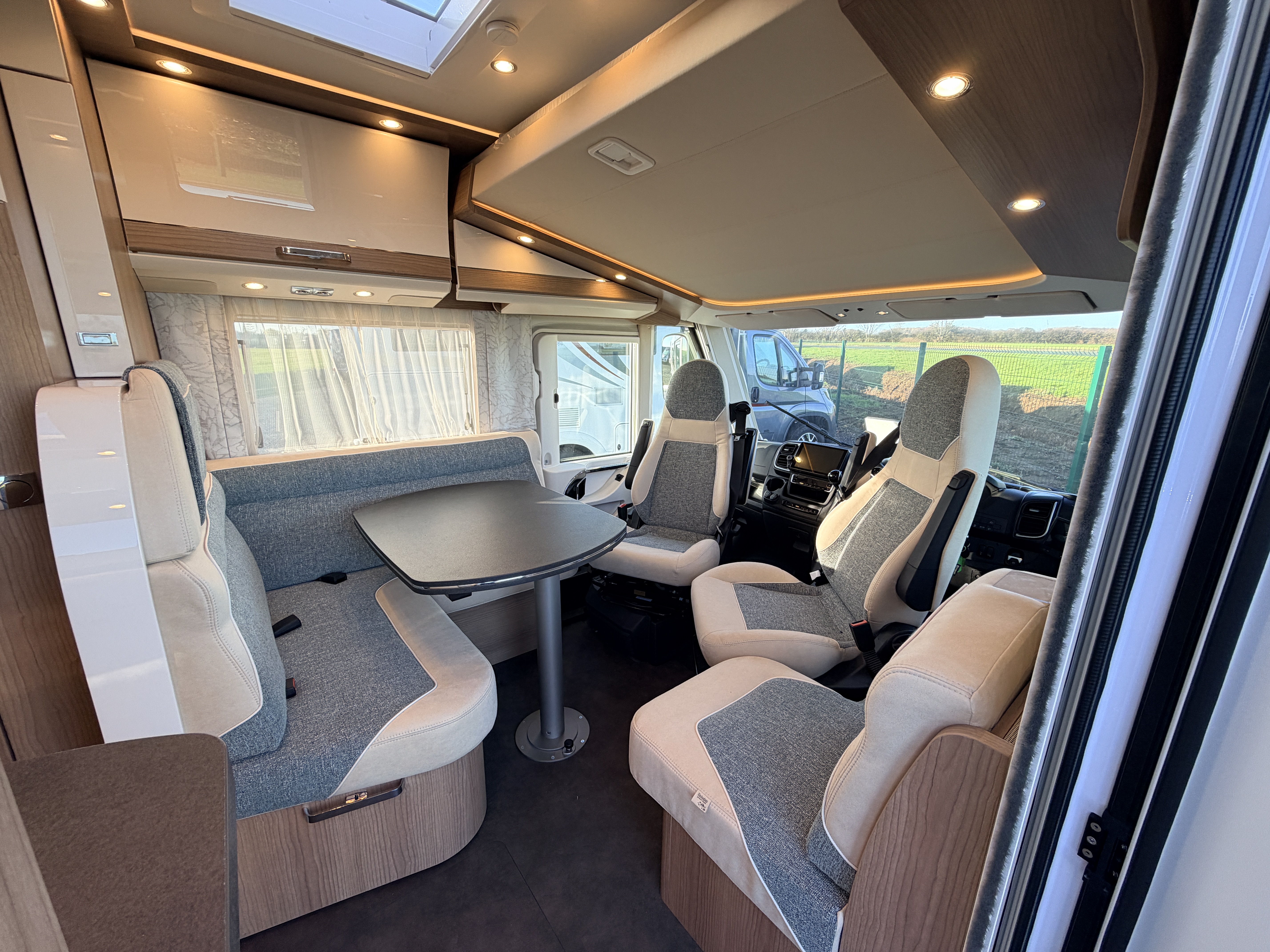 20251202 105047456 IOS