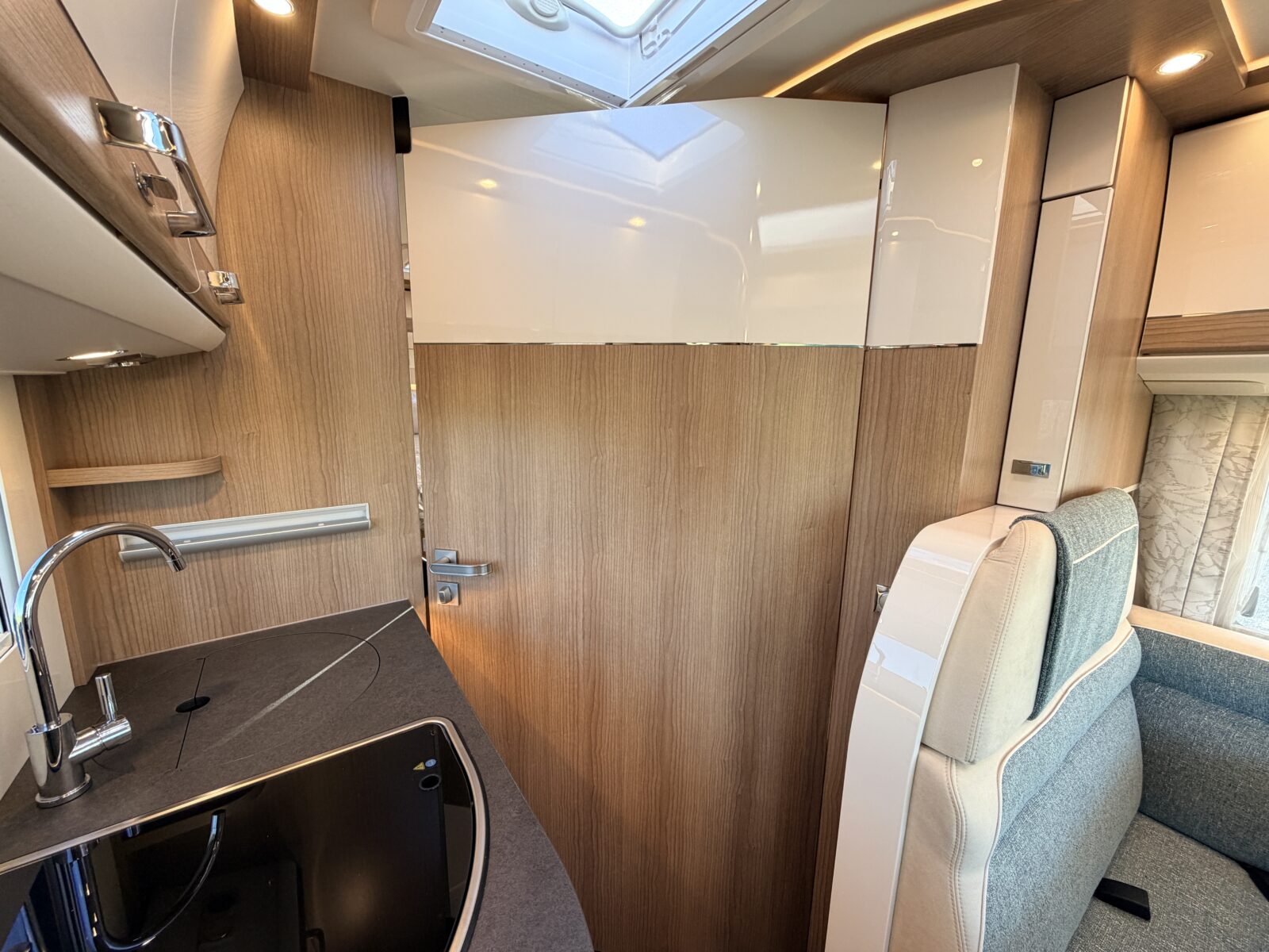 20251202 105133520 IOS